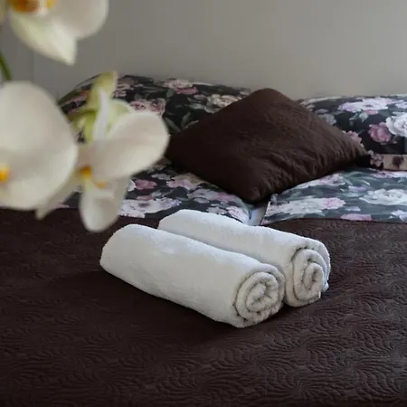 Biala Orchidea Поберово