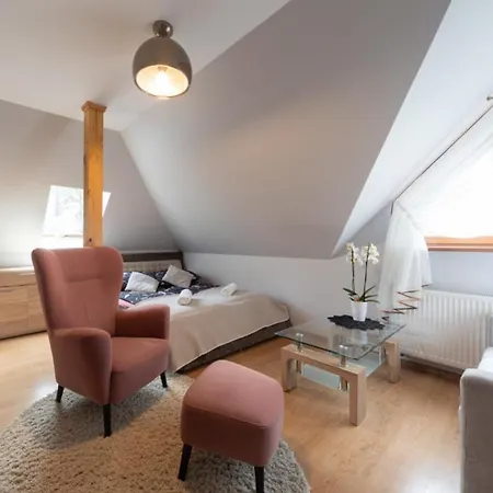 Апартаменты Biala Orchidea Поберово